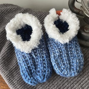 Cabin Slippers | KNITTING PATTERN