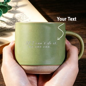 Keramische mok met gravure van uw eigen tekst, gepersonaliseerde koffiemok, uniek cadeau met tekst, gegraveerd wooncadeau, cadeau voor een housewarming, cadeau voor haar
