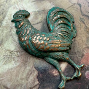 Vintage RARE Very OLD Verdigris Enamel Hidden Man Rooster 2" Solid Brass Piece Finding Stamping Farm House - REF 4733