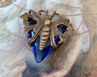 Vintage RARE Butterfly Sapphire Blue Czech Glass UPCYCLED Solid Brass Filigree Pendant - REF 3683B