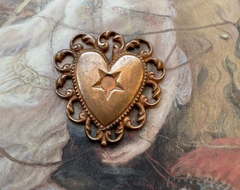 Vintage RARE Old Brass Openwork Filigree Heart Pendant Findings Stampings Repousse - REF 4101