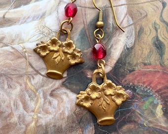 Vintage RARE Gorgeous Fuchsia Red Czech Glass UPCYCLED Solid Brass Flower Basket Earrings - REF 3445