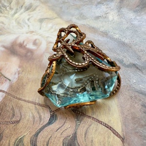 Vintage RARE Gorgeous Aqua Czech Glass UPCYCLED Solid Brass Filigree Pendant - REF 3686