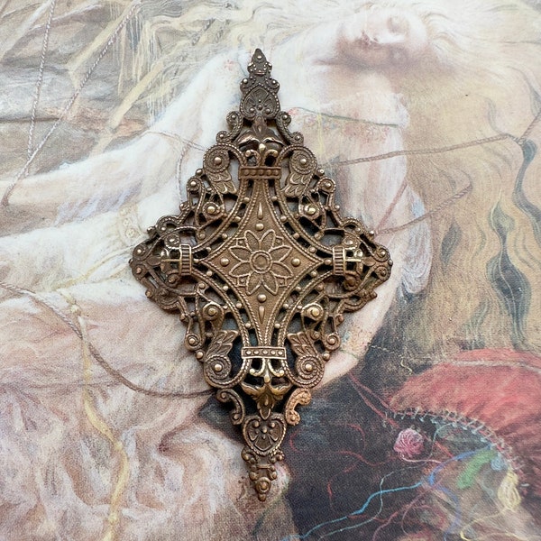 vintage RARE Vieux Laiton Ajouré Filigrane Pendentif Résultats Estampages Très Orné Français Repousse - REF 4081