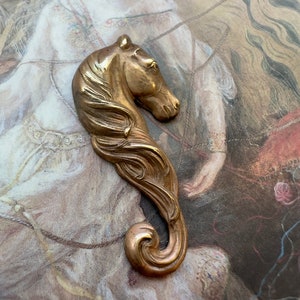 Elegant Brass Horse Head Sculpture – Eastern Art Museum