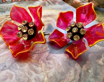 Vintage Mid Century Modern Cherry Red Lucite Celluloid Rhinestone Earrings Fabulous - REF 3904