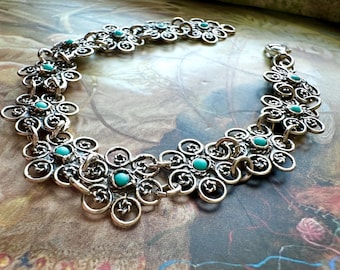 Bracciale vintage in argento sterling con maglie turchesi, fiori in filigrana 925, maglie a catena realizzate a mano, lunghezza 6,5 pollici, larghezza 1/2 pollice - RIF 6280