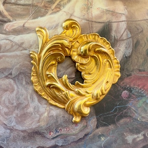 Vintage Gold Gilt Miriam Haskell Solid Brass Ornate Scrolling Openwork 2” Pendant Findings Stampings Decor - REF 4495