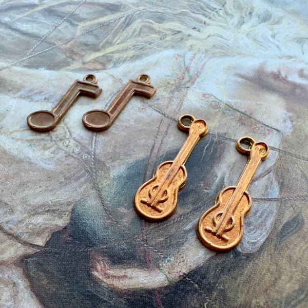 4 Vintage Old Solid Brass Guitar Music Notes Charms Findings Stampings For Necklace Bracelet Pendants - REF 2899