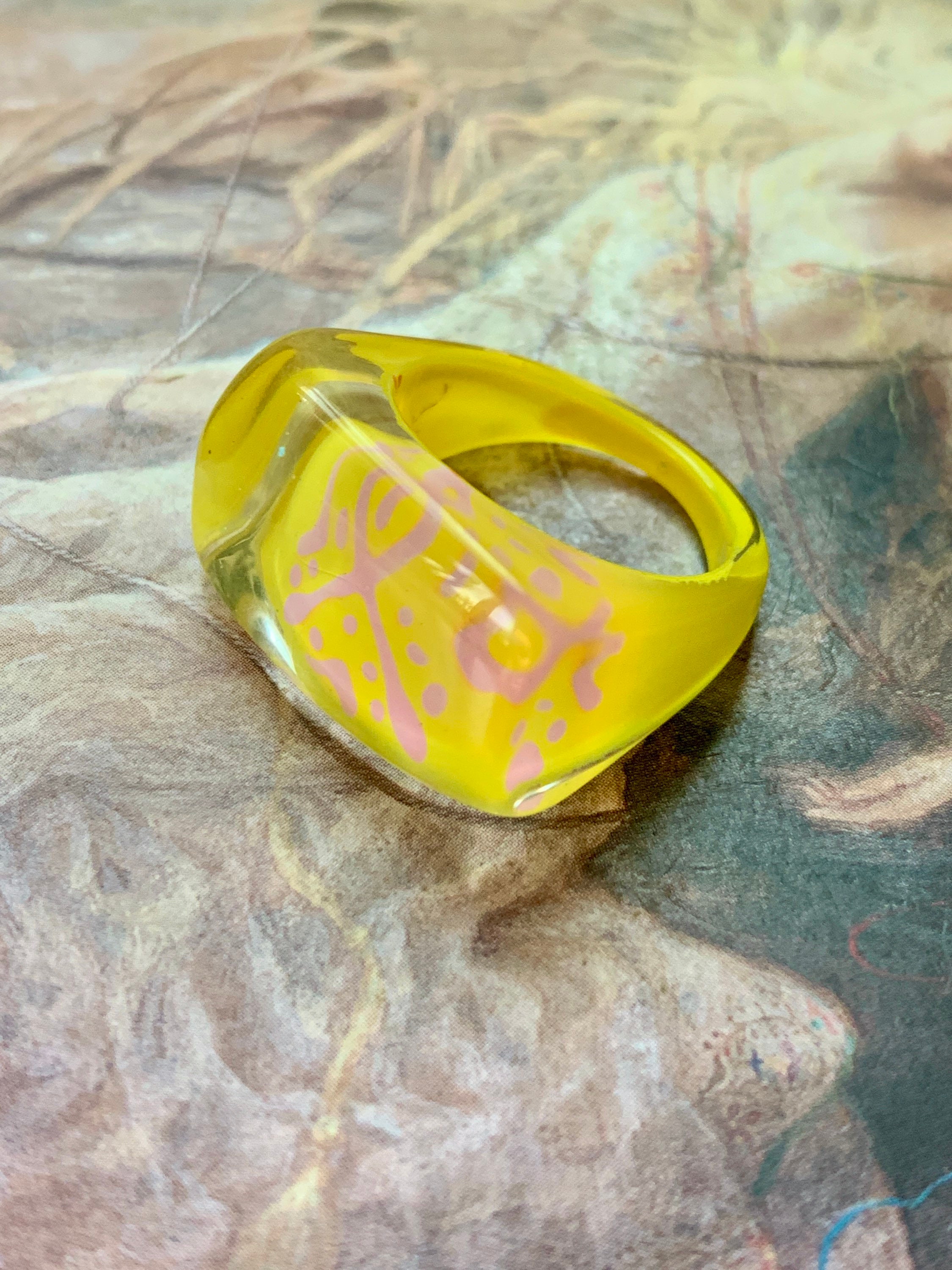 Vintage 90s Original Yellow Light Pink Geometric LUCITE Ring, Statement ...