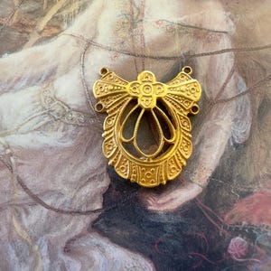 Vintage Gold Gilt Miriam Haskell Solid Brass Ornate Scrolled Openwork Connector 1” Pendant Findings Stampings Decor - REF 4506