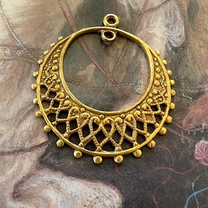 Vintage Antique Gold Gilt Miriam Haskell Solid Brass Ornate Connector Hoop Filigree 1” Pendants Drops Findings Stampings Decor - REF 4526