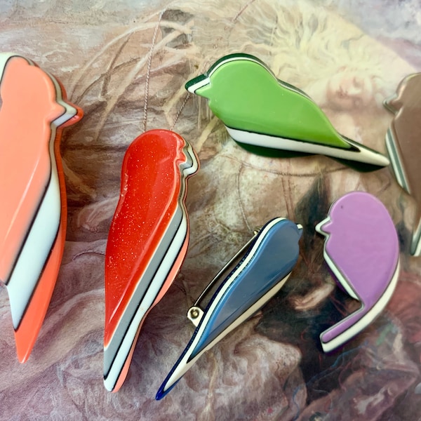 6 Vintage 70s Lucite Bird Brooches, Fantastic RARE Layered LUCITE Bird Brooch Pin - REF 1316