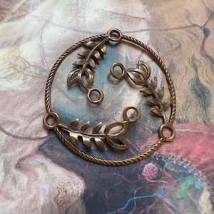 Vintage Solid Brass Fern Filigree Connector Art Deco Ornate Drop Pendant Connector Etruscan Stamping 1 1/2”  - REF 5066