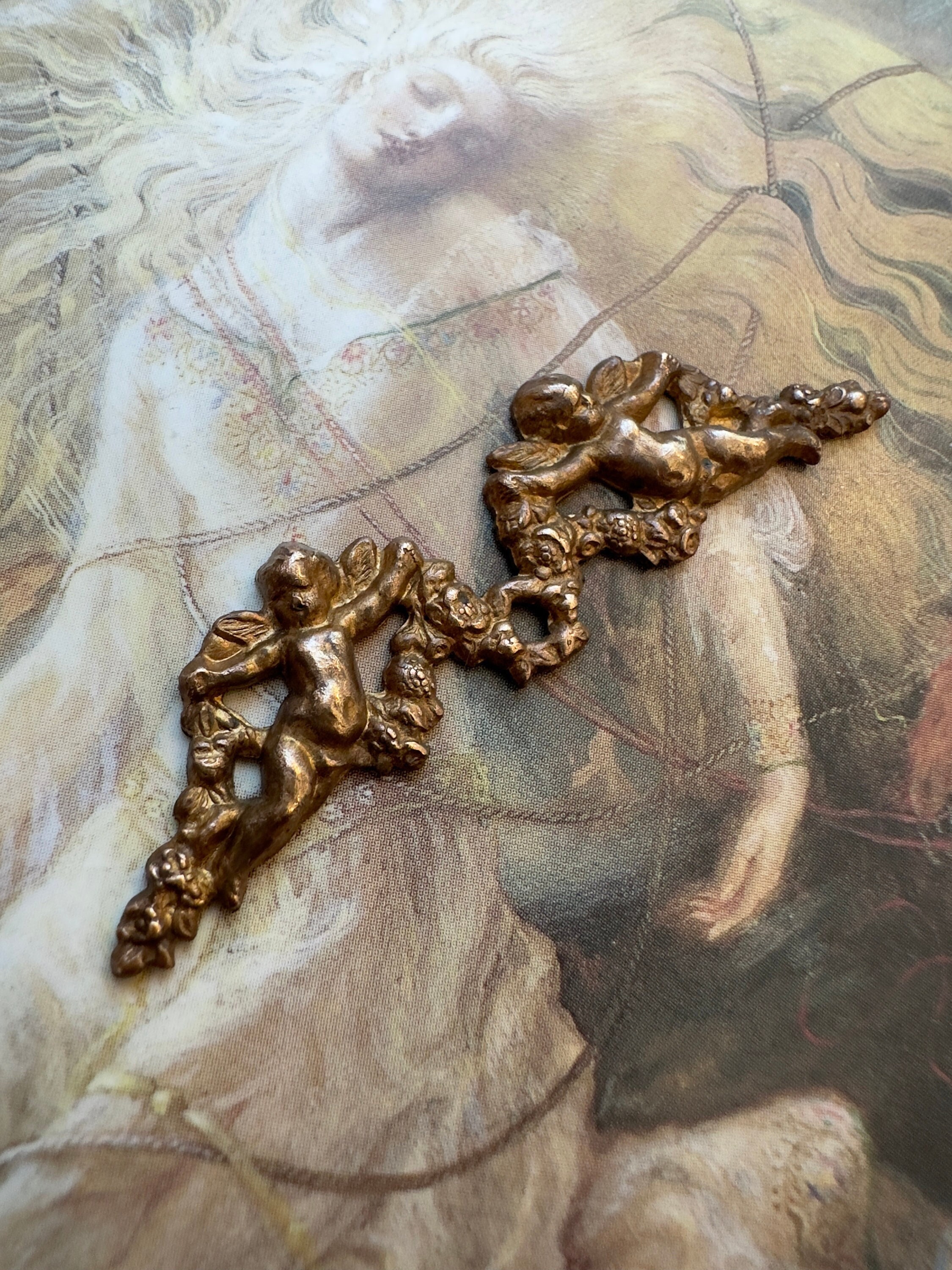 Vintage Rare Very Old Solid Brass Cherubs Bouquet Ribbon Laurel Pendant Finding Stamping, 2 1/8 - REF 4134