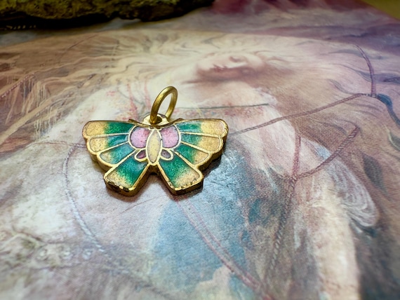 Pendentif Années 70 – Collier Biche Émail Cloisonné – Vintage