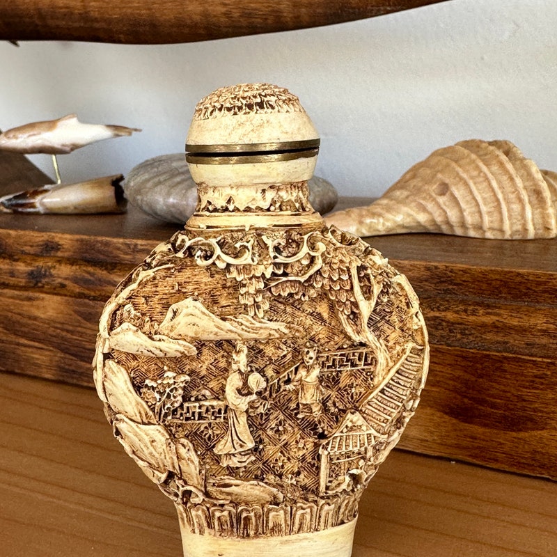 Vintage Ivory main image 0