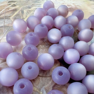 12 Rare Vintage LUCITE Moonglow Matte 8mm Round Lavender Beads, Vogue Fashion, New-Old-Stock, Uncirculated - REF 3809