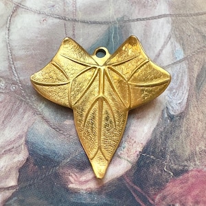 Vintage Gold Gilt Miriam Haskell Solid Brass Ornate Leaf 1” Pendant Charm Findings Stampings - REF 5075