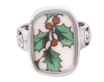 SIZE 8 Broken China Jewelry Christmas Tree Holly with Berries Sterling Ring H