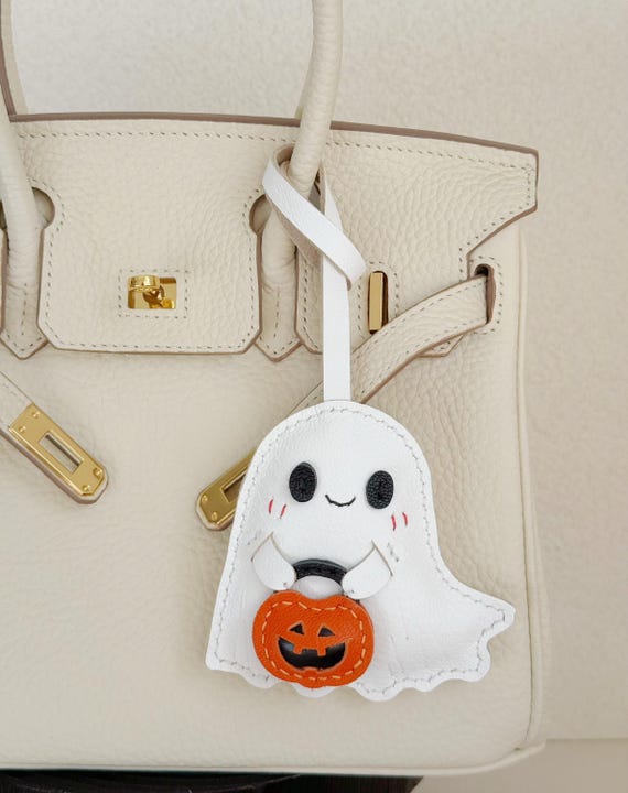 Handmade Leather Ghost Bag Charm: Spooky Halloween Keychain - Etsy