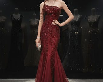 Weinrotes Langes Pailletten-Abendkleid, Taillenbetontes Fransen-Tüllkleid, Elegantes Partykleid, Formelles Abschlussballkleid, Glamouröses Kleid