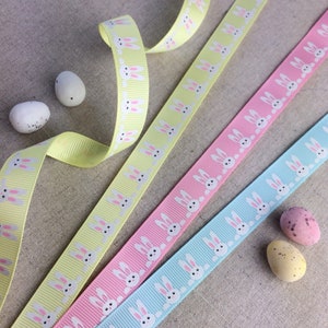 Nastro di coniglietto pastello. Nastro di coniglio. Mestiere di stampa di Pasqua. Nastro per baby shower. Nuovo nastro per bambini. Nastro artigianale primaverile. Nastro in grosgrain pastello.