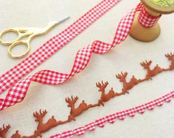 Reindeer and Red Plaid Ribbon Collection