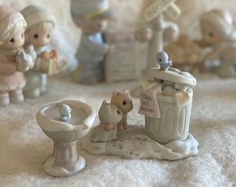 Precious Moments Sugar Town Bird Bath or Garbage Can - Add On Accessories 150223 - 272914