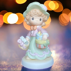 Precious Moments - Sure Could Use Less Hustle & Bustle - Christmas Figurine - Vintage Figurines - 737550