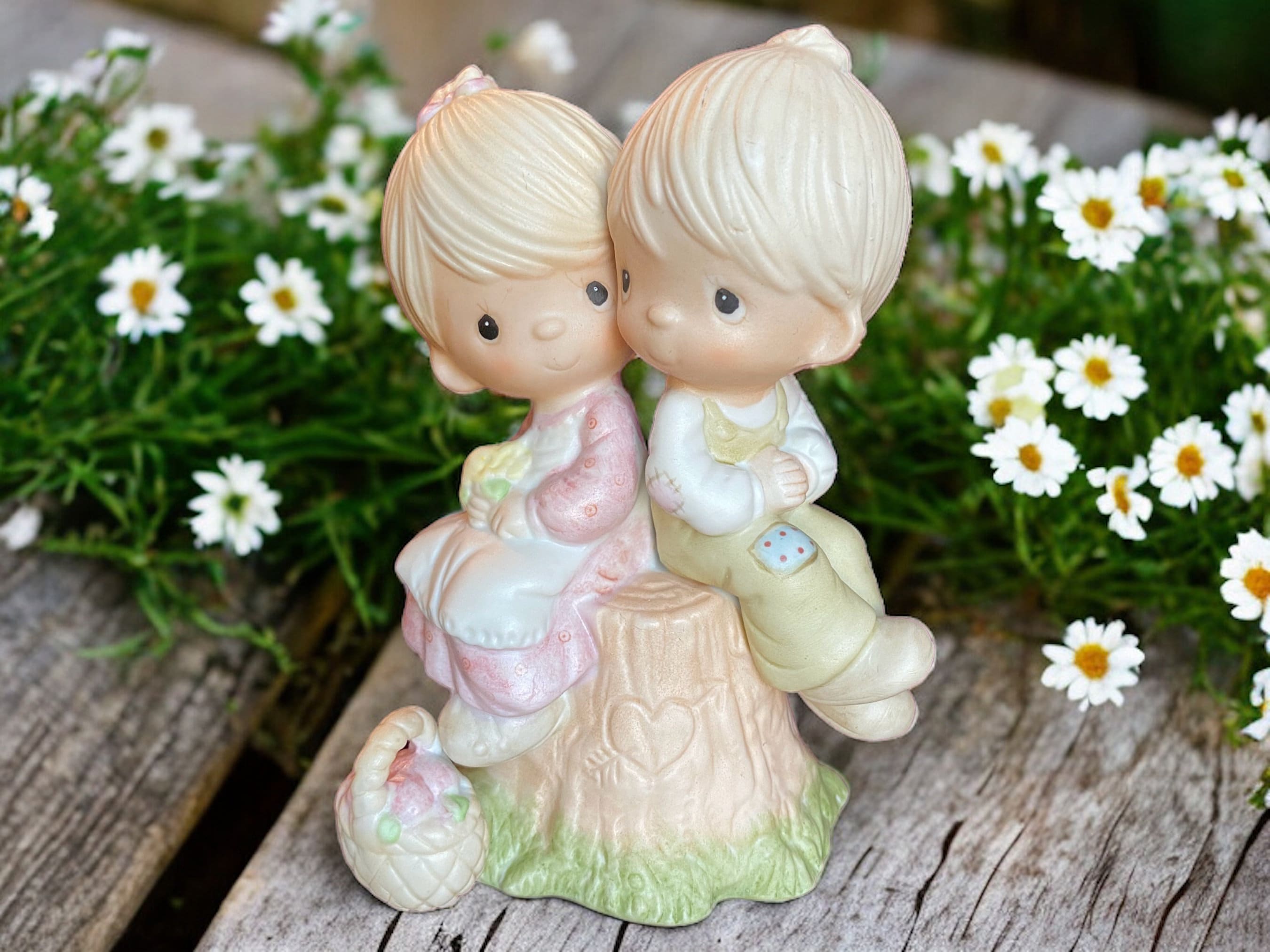 Monmie/ふたりで〜EVER LASTING LOVE〜 Love One Another Precious Moments Vintage Figurine E1376