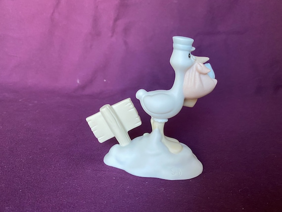 Precious Moments Sugar Town - Stork With Baby Sam - Doctors Office