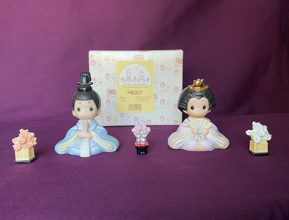 Precious Moments - All Girls Are Beautiful - Vintage Figurine
