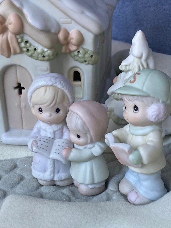 Precious Moments Two Girls with Masks Spa Day Figurine That\u2019s What Friends Are For Brunette Hair Figurine