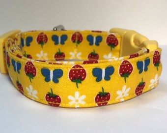 Strawberries and Butterflies Dog Collar Size XS, S, M or L