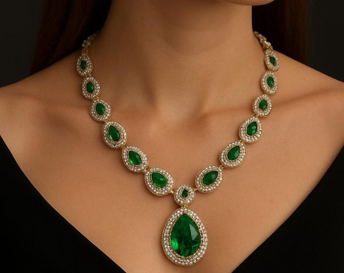 Platinum 18K Yellow Gold Pear-Shaped Emerald & Diamond Vintage Necklace | 41.04ct Center Diamond | 23ct Emeralds