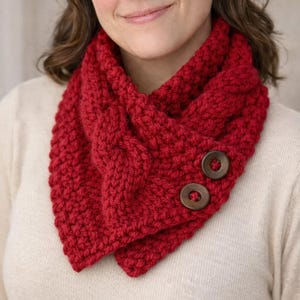 Cabled Infinity Knit Scarf Pattern - Bulky Yarn PDF