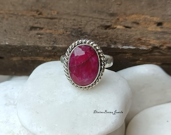 Klassischer Indischer Rubin Ring: Handgemachter Edelstein Schmuck aus 925 Sterling Silber
