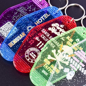 Custom Motel Hotel Keychains , Full-color Print Plastic Personalized Motel Key Chain Tag Bulk Vintage