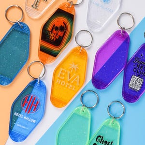 Kundenspezifische Massenmotel-Schlüsselanhänger, Weinlese-vollfarbige Schlüsselanhänger, personalisierte Geschenke Schlüsselanhänger mit Logo