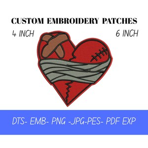Puede incluir: Parche de bordado personalizado con un diseño de corazón rojo, vendajes y puntadas. Disponible en tamaños de 10 cm y 15 cm. El texto "CUSTOM EMBROIDERY PATCHES" está en la parte superior y "DTS- EMB- PNG -JPG-PES- PDF EXP" en la parte inferior.