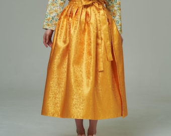 ゴールデンマスタードジャカード韓服スカート – エレガントな韓国伝統衣装チマ