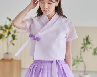 Blusa Hanbok moderna, color lavanda, manga corta, color liso.