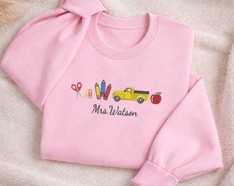 Geborduurd lerarensweater, aangepaste naam leraar ronde hals, cadeau leraar waardering, terug naar school leraar shirt