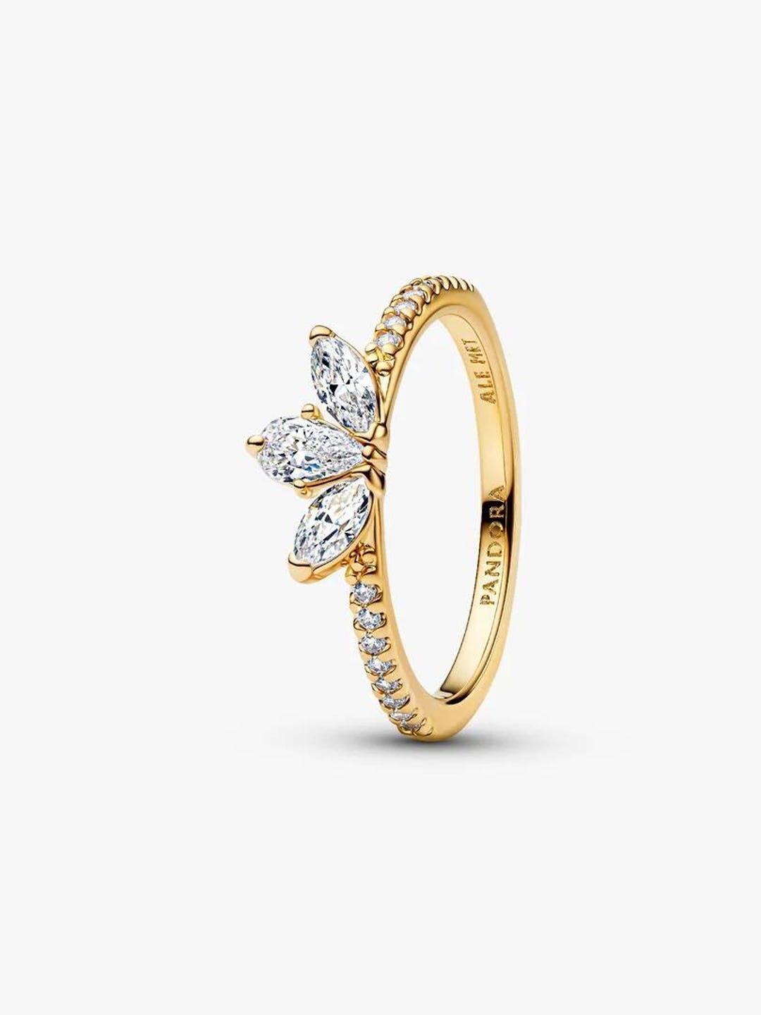 Pandora Sparkling Herbarium Cluster Ring - Etsy