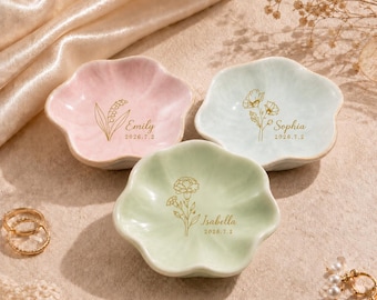 Personalized Engagement Ring Holder Dish, Custom Ceramic Trinket Tray for Future Mr and Mrs, Wedding Date Gift,Newly Engaged Couple Keepsake