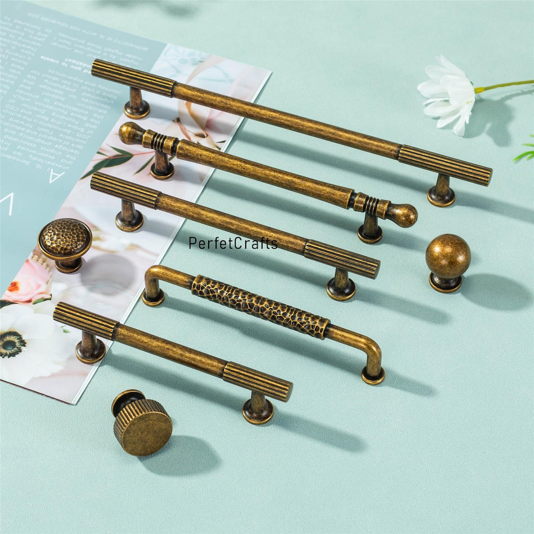 Antique Brass Cabinet Pulls : Aged Bronze Drawer Handles Knobs , Retro ...