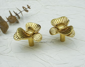 Boutons de tiroir pour commode fleurie en laiton massif : poignée d'armoire dorée, poignées de porte uniques