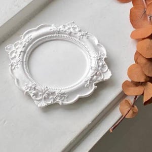 Round Lace Concrete Tray | Stone Powder Jewelry & Candle Holder Plate | Vintage Style Home Decor Gift