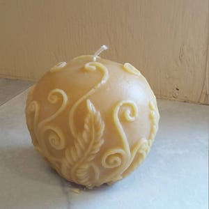 Beeswax fern sphere candle